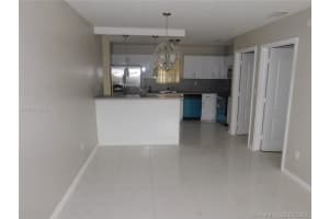 7682 NW 182nd Ln, Hialeah, FL 33015, Sold 04/17/18
