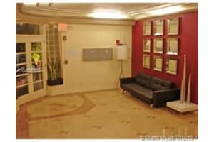 500 14th St, Miami Beach, FL 33139, Sold 11/08/19