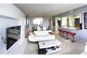 400 Leslie Dr, Hallandale Beach, FL 33009, Sold 02/26/18
