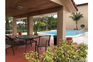 9909 NW 9th St Cir, Miami, FL 33172, Sold 07/20/18