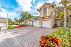 9008 NW 55th Ct, Sunrise, FL 33351, Sold 03/23/18