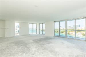 9901 E Bay Harbor Dr, Bay Harbor Islands, FL 33154, Sold 12/28/18
