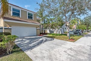 1333 Harbour Side Dr, Weston, FL 33326, Sold 03/16/18