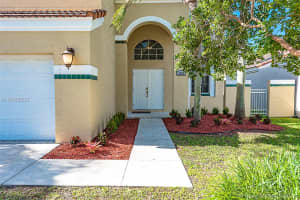 1333 Harbour Side Dr, Weston, FL 33326, Sold 03/16/18