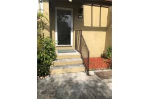 10304 NW 9th St Cir, Miami, FL 33172, Sold 04/03/18