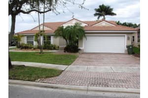 392 SW 187th Ave, Pembroke Pines, FL 33029, Sold 04/30/18