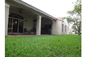 392 SW 187th Ave, Pembroke Pines, FL 33029, Sold 04/30/18