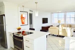 1200 NE Miami Gardens Dr #821w, Miami, FL 33179, Sold 03/28/18