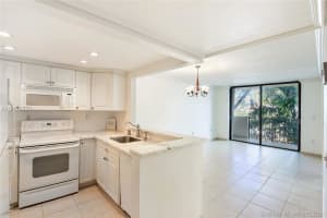 1673 Bay Rd, Miami Beach, FL 33139, Sold 05/21/18