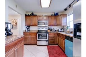9205 SW 5th St, Boca Raton, FL 33428, Sold 03/30/18