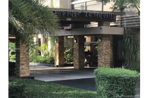 661 NE 195th St, Miami, FL 33179, Sold 08/24/18