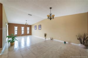 18860 NW 65th Ct, Hialeah, FL 33015, Sold 03/16/18