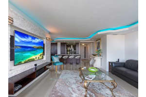 3111 N Ocean Dr APT 1401, Hollywood, FL 33019, Sold 11/06/19