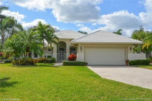 3664 SE Cambridge Dr, Stuart, FL 34997, Sold 03/23/18