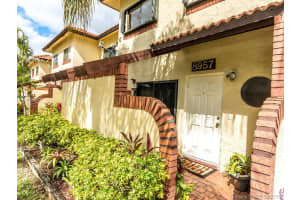 8957 Springtree Lakes Dr, Sunrise, FL 33351, Sold 04/03/18