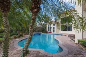 12640 N Stonebrook Cir, Davie, FL 33330, Sold 07/20/18