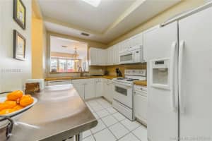 11340 NW 42nd Terrace, Doral, FL 33178, Sold 04/24/18