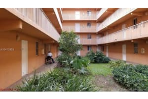 6195 NW 186th St, Hialeah, FL 33015, Sold 05/16/18