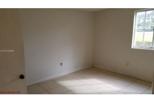6195 NW 186th St, Hialeah, FL 33015, Sold 05/16/18