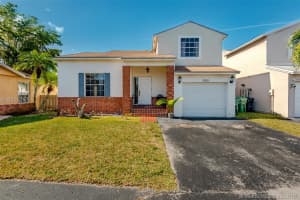 19222 NW 82nd Cir Ct, Hialeah, FL 33015, Sold 09/10/18