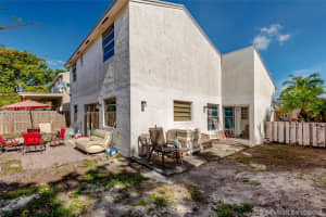 19222 NW 82nd Cir Ct, Hialeah, FL 33015, Sold 09/10/18