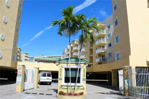2415 NW 16th St Rd, Miami, FL 33125, Sold 04/04/18