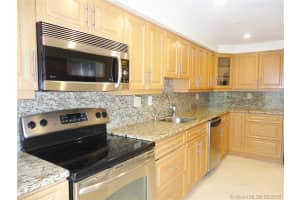 17600 N Bay Rd N701, Sunny Isles Beach, FL 33160, Sold 05/14/18