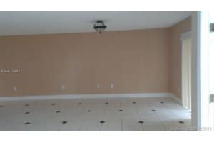 6885 NW 169th St #69g, Hialeah, FL 33015, Sold 06/29/18