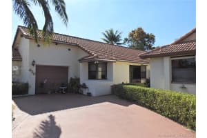 820 SW 113th Terrace, Pembroke Pines, FL 33025, Sold 05/29/18