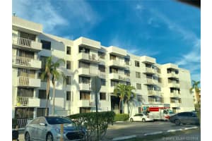 8261 NW 8th St, Miami, FL 33126, Sold 03/08/18
