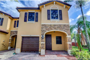 369 NE 37th Ave, Homestead, FL 33033, Sold 04/11/18