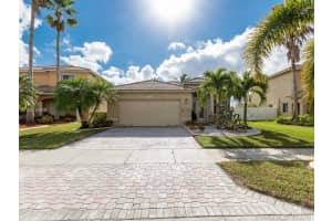 20557 SW 2nd St, Pembroke Pines, FL 33029, Sold 03/26/18