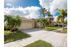 20557 SW 2nd St, Pembroke Pines, FL 33029, Sold 03/26/18