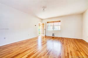 736 13th St, Miami Beach, FL 33139, Sold 03/30/18