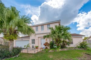 9508 NW 53rd St, Sunrise, FL 33351, Sold 04/06/18