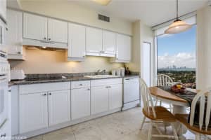 4775 Collins Ave, Miami Beach, FL 33140, Sold 04/18/18