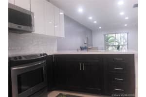 10469 NW 11th St, Pembroke Pines, FL 33026, Sold 08/23/18
