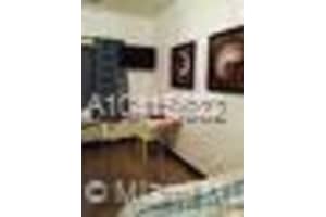 335 Ocean Dr, Miami Beach, FL 33139, Sold 05/14/18