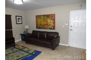 7090 NW 179th St, Hialeah, FL 33015, Sold 03/29/18