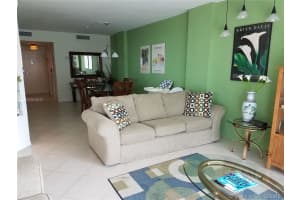 5333 Collins Ave, Miami Beach, FL 33140, Sold 05/17/21