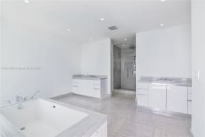 16901 Collins Ave, Sunny Isles Beach, FL 33160, Sold 06/13/22