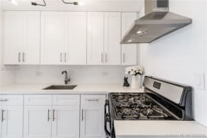 710 Washington Ave, Miami Beach, FL 33139, Sold 03/29/18