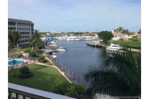 390 N Federal Hwy, Deerfield Beach, FL 33441, Sold 04/03/18