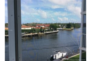 390 N Federal Hwy, Deerfield Beach, FL 33441, Sold 04/03/18