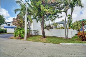 351 NE 211th St, Miami, FL 33179, Sold 04/05/18