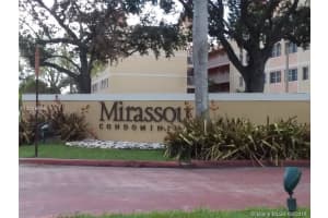 6065 NW 186th St, Hialeah, FL 33015, Sold 09/10/18