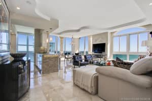 2080 S Ocean Dr PH 11, Hallandale Beach, FL 33009, Sold 07/13/18