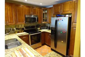 401 SE 10th St APT B102, Dania Beach, FL 33004, Sold 03/29/18