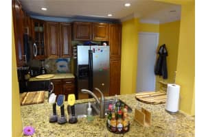 401 SE 10th St APT B102, Dania Beach, FL 33004, Sold 03/29/18
