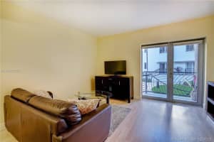 435 21st St, Miami Beach, FL 33139, Sold 04/05/18
